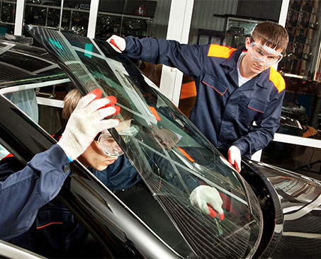 windshield replacement services windshield replacement and repair Newmarket